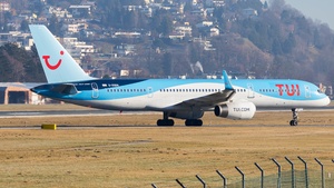 Photo of G-OOBN - Boeing 757-2G5 operated by TUI Airways