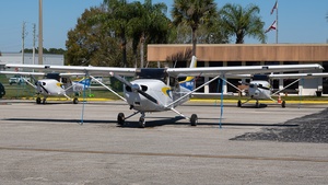 Photo of N806PA - Cessna 172S Skyhawk SP operated by Pan Am Flight Academy