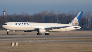 Photo of N67052 - Boeing 767-424(ER) operated by United Airlines