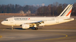 Photo of F-GRHU - Airbus A319-111 operated by Air France