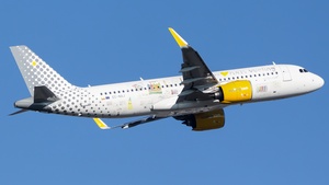 Photo of EC-NAJ - Airbus A320-271N operated by Vueling