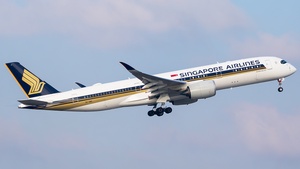 Photo of 9V-SMQ - Airbus A350-941 operated by Singapore Airlines