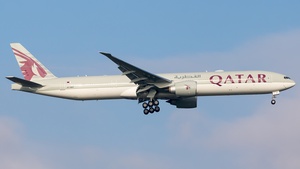 Photo of A7-BEP - Boeing 777-3DZ(ER) operated by Qatar Airways