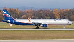 Photo of VP-BAE - Airbus A321-211 operated by Aeroflot