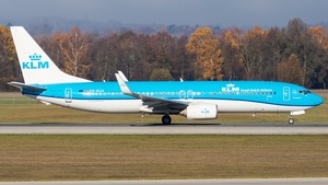 Photo of PH-BGA - Boeing 737-8K2 operated by KLM Royal Dutch Airlines