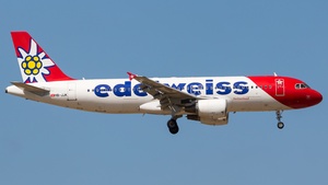 Photo of HB-JJK - Airbus A320-214 operated by Edelweiss Air
