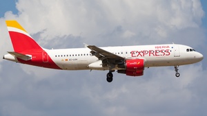 Photo of EC-LKH - Airbus A320-214 operated by Iberia Express