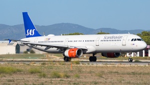 Photo of OY-KBF - Airbus A321-232 operated by SAS Scandinavian Airlines