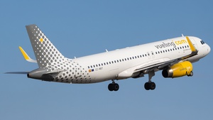 Photo of EC-MBT - Airbus A320-232 operated by Vueling