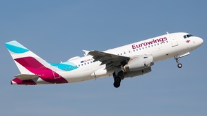 Photo of OE-LYU - Airbus A319-132 operated by Eurowings Europe