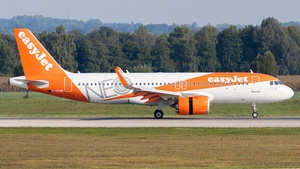 Photo of G-UZHB - Airbus A320-251N operated by easyJet