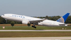 Photo of N796UA - Boeing 777-222(ER) operated by United Airlines