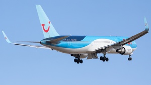 Photo of G-OBYF - Boeing 767-304(ER) operated by TUI Airways