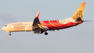 Photo of VT-AXW - Boeing 737-8HG operated by Air India Express