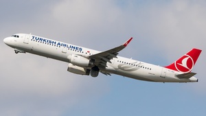 Photo of TC-JSZ - Airbus A321-231 operated by Turkish Airlines