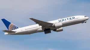 Photo of N225UA - Boeing 777-222(ER) operated by United Airlines