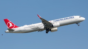 Photo of TC-LSA - Airbus A321-271NX operated by Turkish Airlines