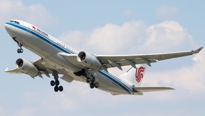 Photo of B-5925 - Airbus A330-243 operated by Air China