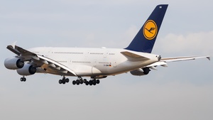 Photo of D-AIMM - Airbus A380-841 operated by Lufthansa