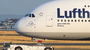Photo of D-AIML - Airbus A380-841 operated by Lufthansa