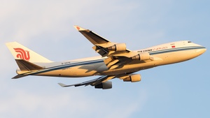 Photo of B-2476 - Boeing 747-4FTF operated by Air China Cargo
