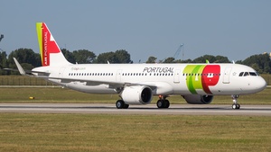Photo of D-AZAF - Airbus A321-251N operated by TAP Air Portugal