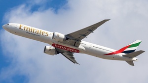 Photo of A6-ECL - Boeing 777-36N(ER) operated by Emirates