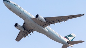 Photo of B-LAR - Airbus A330-343 operated by Cathay Pacific Airways