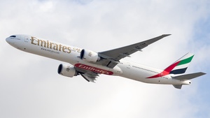 Photo of A6-ENM - Boeing 777-31H(ER) operated by Emirates