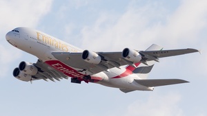 Photo of A6-EOT - Airbus A380-861 operated by Emirates