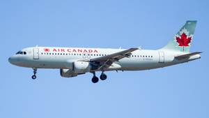 Photo of C-FDQQ - Airbus A320-211 operated by Air Canada