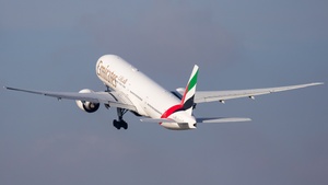 Photo of A6-ENU - Boeing 777-31H(ER) operated by Emirates