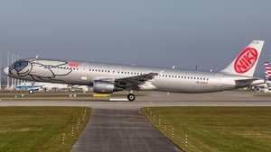 Photo of OE-LES - Airbus A321-211 operated by Niki