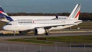 Photo of F-GKXH - Airbus A320-214 operated by Air France