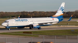 Photo of TC-SOE - Boeing 737-8HC operated by SunExpress