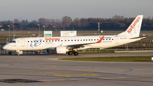 Photo of EC-LLR - Embraer ERJ-195LR operated by Air Europa Express (opb Aeronova)