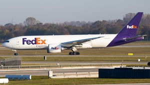 Photo of N861FD - Boeing 777-FS2 operated by FedEx
