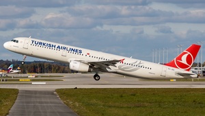 Photo of TC-JSC - Airbus A321-231 operated by Turkish Airlines