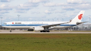Photo of B-8689 - Airbus A330-343 operated by Air China