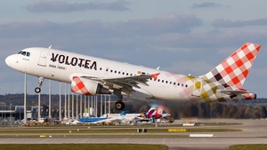Photo of EI-FXM - Airbus A319-111 operated by Volotea