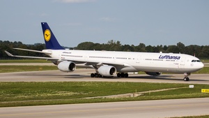 Photo of D-AIHH - Airbus A340-642 operated by Lufthansa