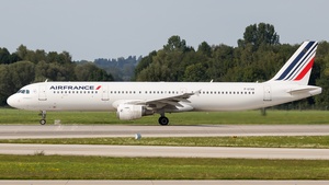 Photo of F-GTAD - Airbus A321-212 operated by Air France