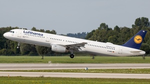 Photo of D-AIRD - Airbus A321-131 operated by Lufthansa