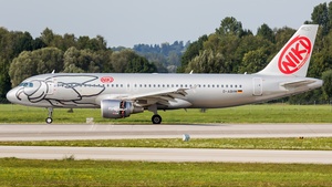 Photo of D-ABHM - Airbus A320-214 operated by Air Berlin (opb Niki)