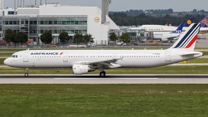 Photo of F-GTAS - Airbus A321-212 operated by Air France
