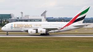 Photo of A6-EEE - Airbus A380-861 operated by Emirates