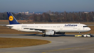 Photo of D-AIDE - Airbus A321-231 operated by Lufthansa