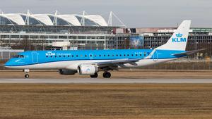 PH-EZY