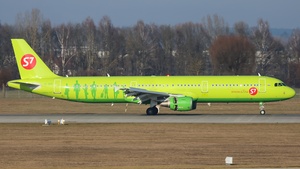 Photo of VP-BPC - Airbus A321-211 operated by S7 Airlines