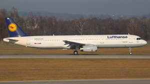 Photo of D-AIRB - Airbus A321-131 operated by Lufthansa